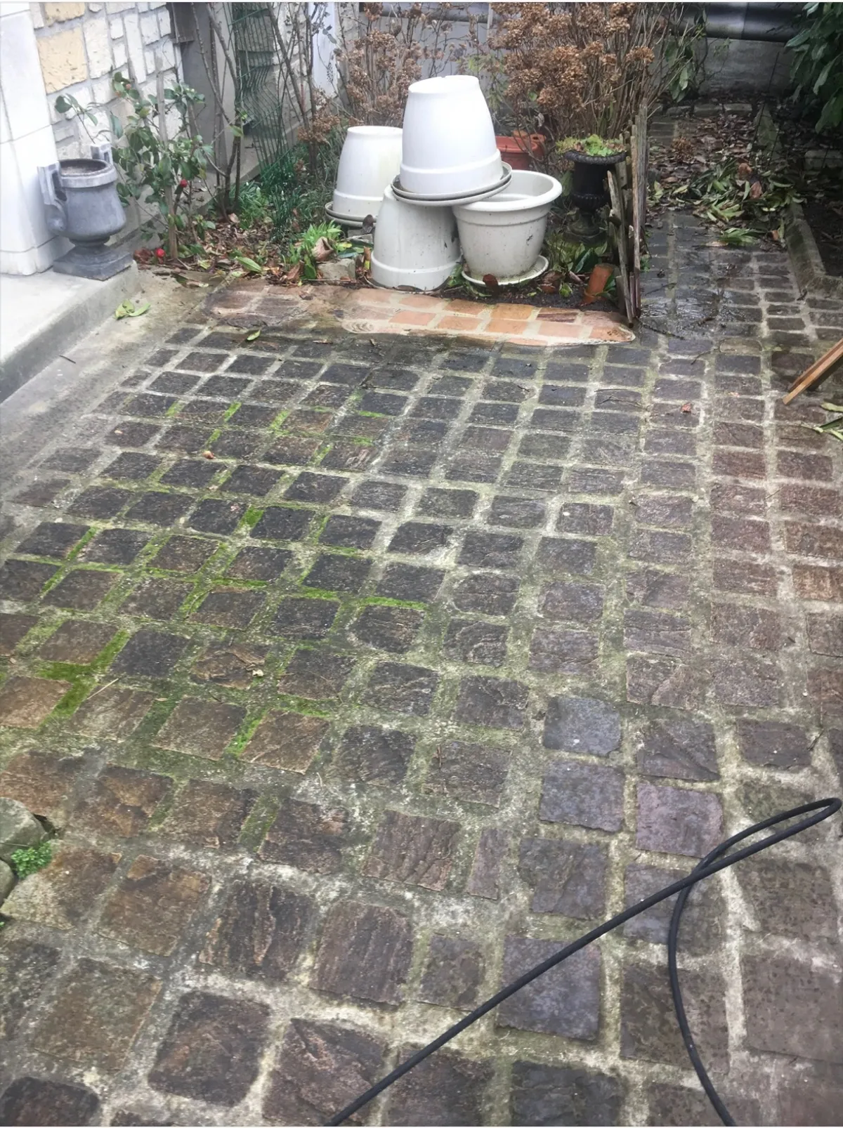 Avant - Nettoyage de pavés