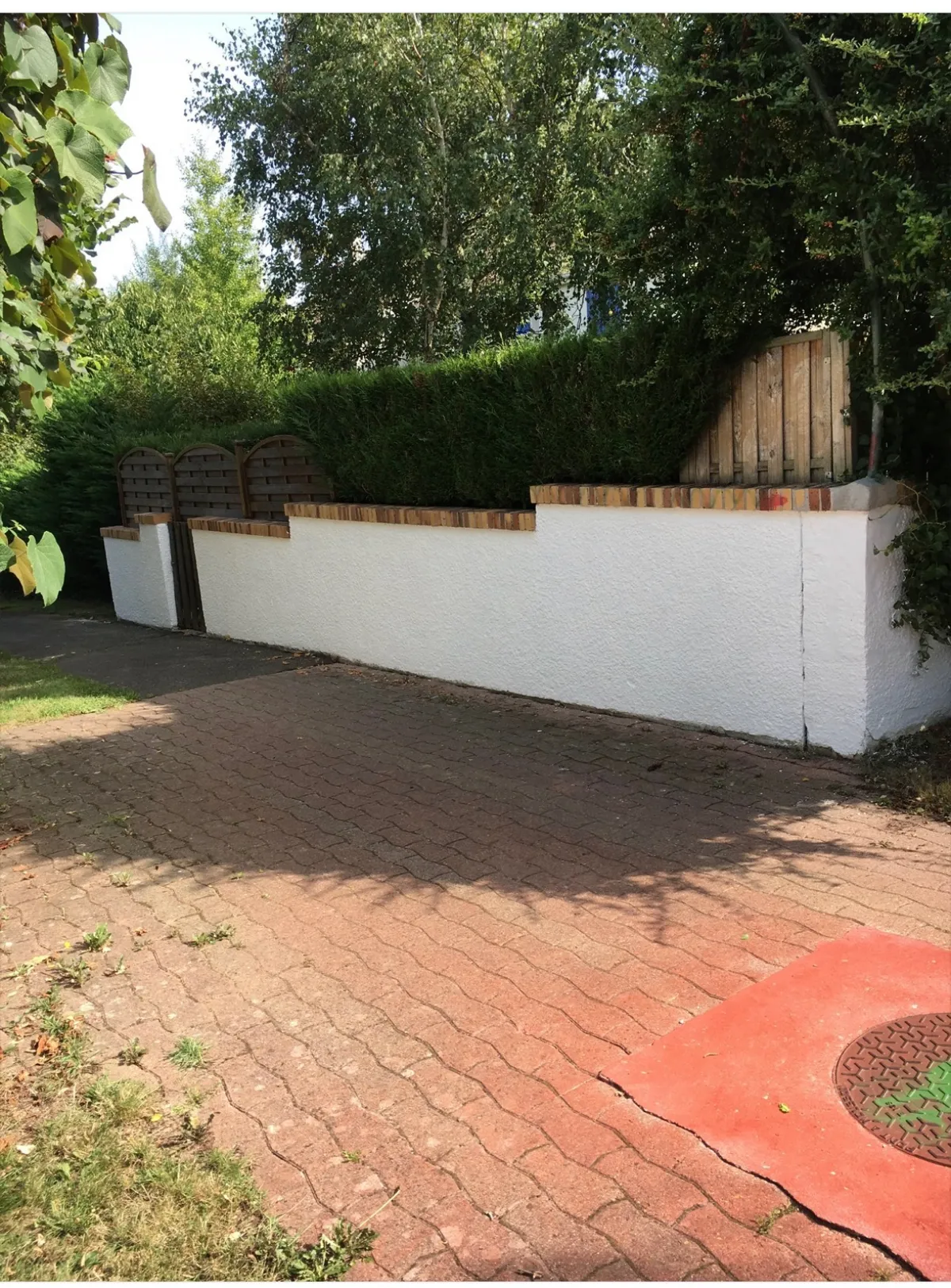 Après — Nettoyage de muret avec graffiti