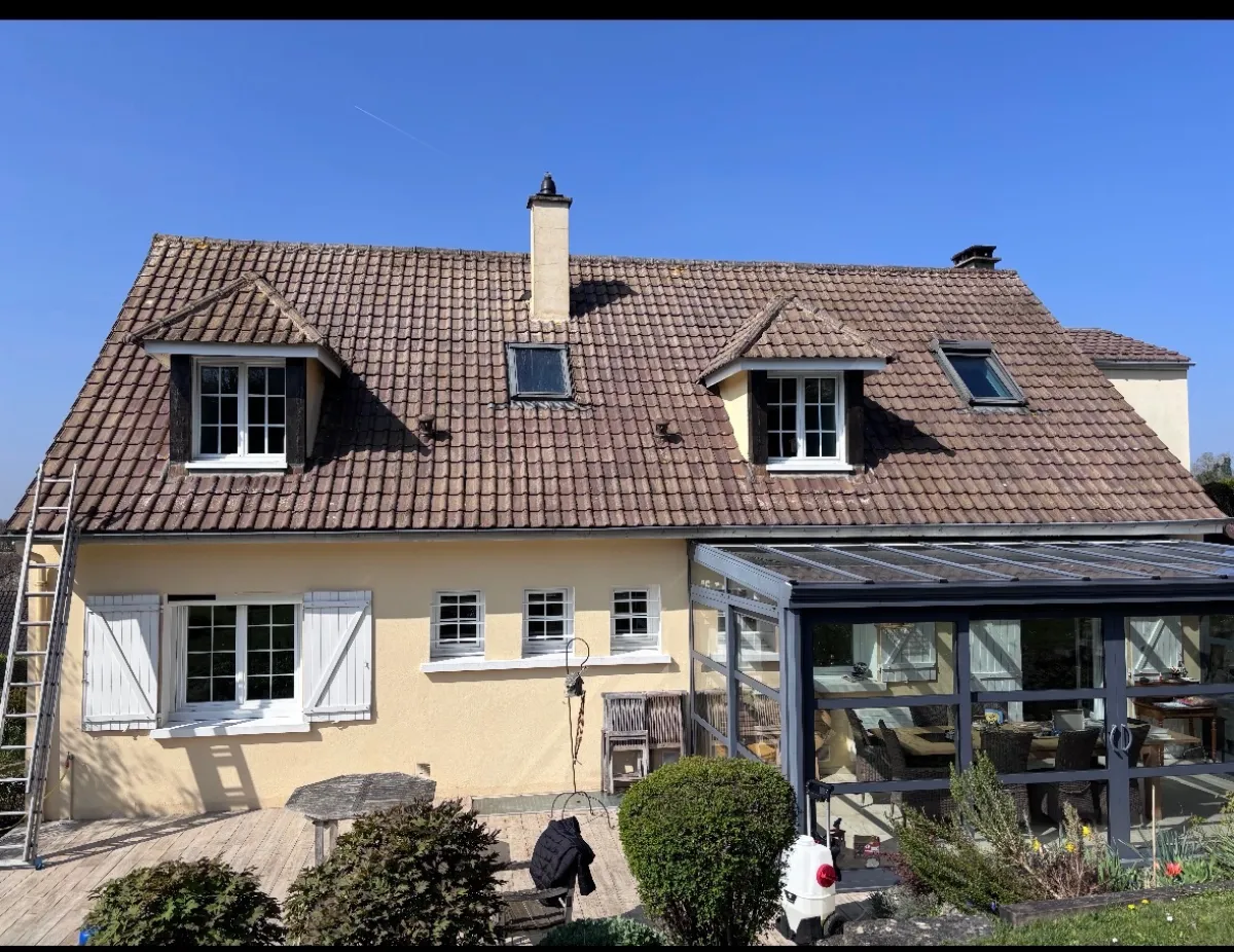 Après — Démoussage de toiture